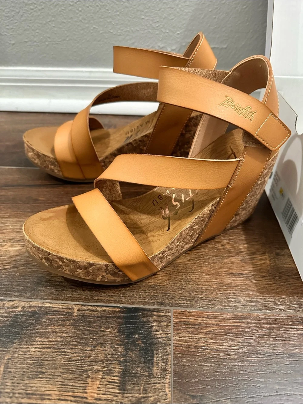 Blowfish Malibu Women’s Tan Cork Wedge Sandals 8 1/2 NEW